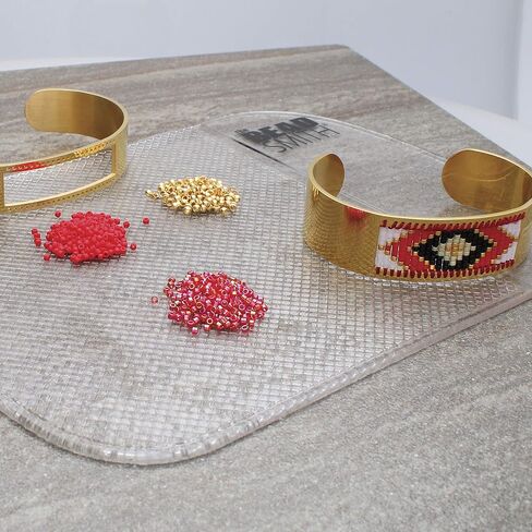 حصيرة الخرز اللاصقة من TThe Beadsmith، مقاس 7.5 × 5.5 بوصة، لون شفاف، وسادة مضادة للانزلاق، تقنية الشطف وإعادة الاستخدام، ملحقات للرسم الماسي، الجوهرة، الخرز in Saudi Arabia