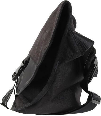 حقيبة Chrome Industries Citizen Messenger، حقيبة ظهر تمر بالجسم للنساء والرجال، حقيبة كمبيوتر محمول مقاس 15 بوصة، وإبزيم حزام الأمان الأيقوني، 24 لتر، أسود in Kuwait