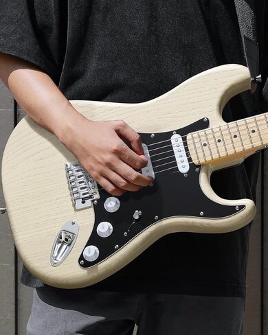 DONNER DST-80 Electric Guitar 39" Beginner Electric Guitar Kit with Amp, Classic SSS Pickup Complete with Gig Bag, Tuner, Capo, Strap, Picks, and Free Online Lessons in Kuwait