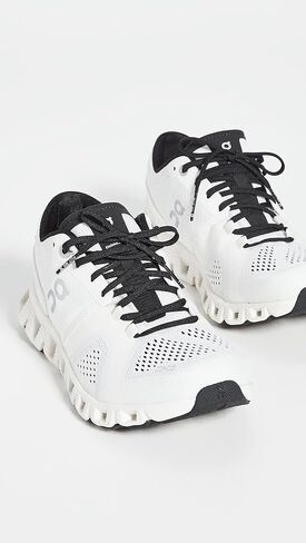 على أحذية Women's Cloud X ، Orange ، 6 in Kuwait