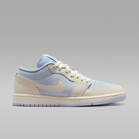 حذاء Air Jordan 1 Low SE للسيدات (HJ7743-010، أسود/أبيض/فضي معدني/أسود) مقاس 7.5 in Saudi Arabia