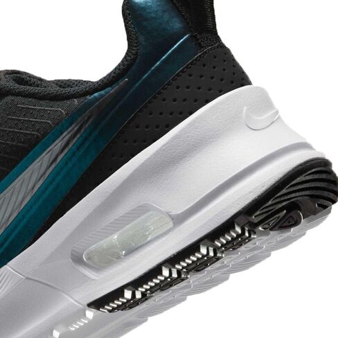 أحذية Nike Air Max Nuaxis النسائية (HF1233-105 ، Sanddrift/White/Grain) الحجم 8 in Saudi Arabia