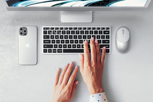 لوحة مفاتيح Satechi Slim X1 Bluetooth-مفاتيح إضاءة ومزامنة متعددة الأجهزة-لـ M2/ M1 MacBook Pro/ Air ، M2/ M1 iPad Pro/ Air ، M2 Mac Mini ، IMAC M1 (Space Gray) in Saudi Arabia