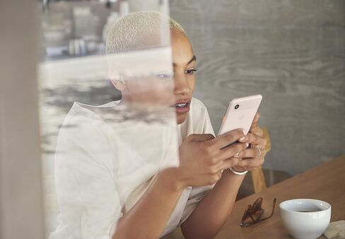 هاتف Google Pixel 3 XL G013C مفتوح بسعة 64 جيجابايت ويدعم تقنية 4G LTE - أسود فقط (متجدد) in Saudi Arabia