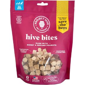 حلوى خلية النحل للكلاب، عبوتان - صحية، معتمدة على مشروع غير معدّل وراثيًا، بنكهة زبدة الفول السوداني الطبيعية، مضغ نباتي طبيعي، صنع في الولايات المتحدة الأمريكية (عصي المضغ، السلالات الكبيرة) in Kuwait