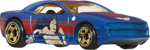 Hot Wheels Batman Toy Car 5-Pack, Set of 5 1:64 Scale Die-Cast Batman-Themed Vehicles Including The Batmobile in Kuwait