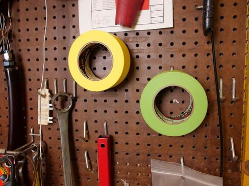 شريط لاصق عالي الأداء 3M 401+، أخضر، 48 مم × 55 م - قوة تحمل قوية للسيارات والمركبات المتخصصة والأسواق الصناعية، علبة مكونة من 12 قطعة in Kuwait