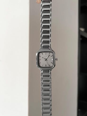 FAMIS للجنسين جنيف ليوبارد ساعة سيليكون الحد الأدنى رقيقة جدا ساعة جيلي جل ساعة السيدات فستان سوار ساعة التناظرية كوارتز ساعة ذهبية وردية تصميم الأزياء ساعة سيدة فتاة in Kuwait