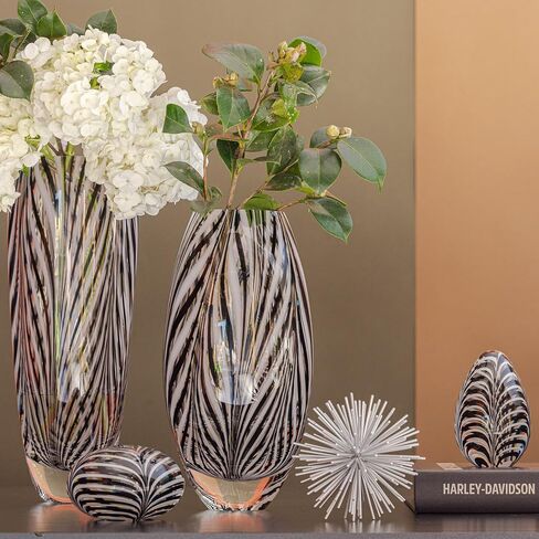 Cá d'Oro Ball Glass Paperweight Whood and White Rodeath Patter in Kuwait