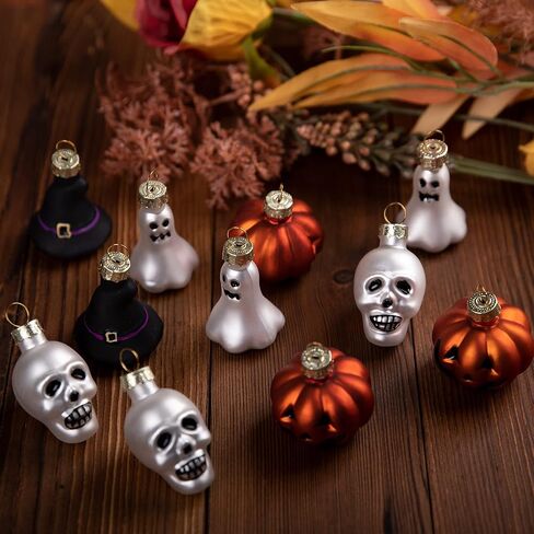 12 قطعة من الحلي الزجاجية ليوم الموتى - زخارف جمجمة السكر Dia De Los Muertos - زينة رأس هيكل عظمي معلقة للهالوين لتزيين شجرة عيد الميلاد in Kuwait