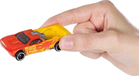 Hot Wheels Toy Car Track Set, Color Shifters Sharkport Showdown, 1:64 Scale Vehicle with Repeat Color-Change Feature in Saudi Arabia