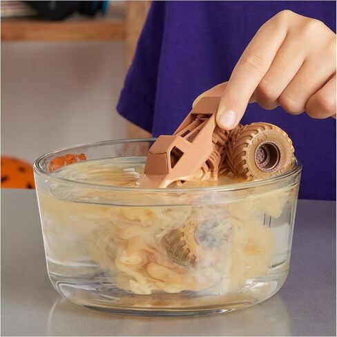 Monster Jam, Mystery Mudders 2-Pack Monster Trucks, Official 1:64 Die-Cast Vehicles, Wash to Reveal (Styles Will Vary), Kids Toys for Boys 3 and Up in Kuwait