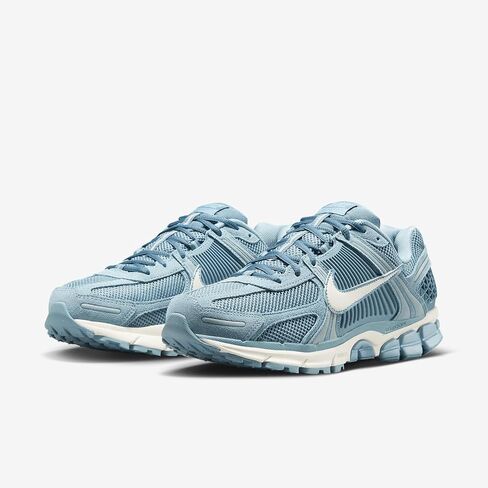 Nike Men's Sneaker in Saudi Arabia