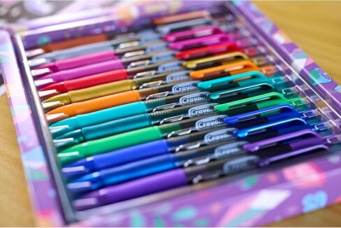 Crayola Blending Marker Set, 16 Count Markers, 2 Colorless Blenders, Adult Coloring Markers, Gifts for Teens & Adults in Kuwait