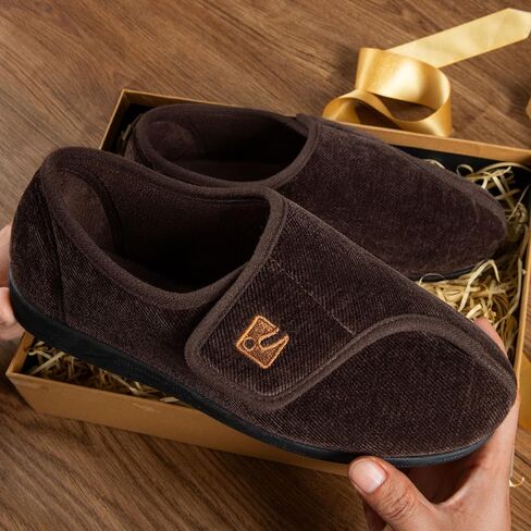 شبشب HomeTop رجالي من قماش شانيل قابل للتعديل، حذاء منزلي واسع ناعم ومريح ومضاد للانزلاق in Kuwait