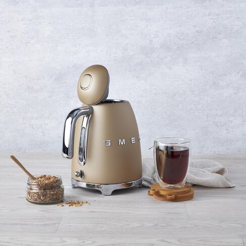 Smeg Electric Kettle Matte Champagne و 2-slice toster matte Champagne in Kuwait