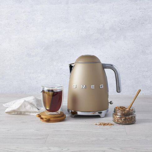 Smeg Electric Kettle Matte Champagne و 2-slice toster matte Champagne in Kuwait