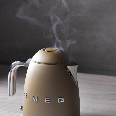 Smeg Electric Kettle Matte Champagne و 2-slice toster matte Champagne in Kuwait