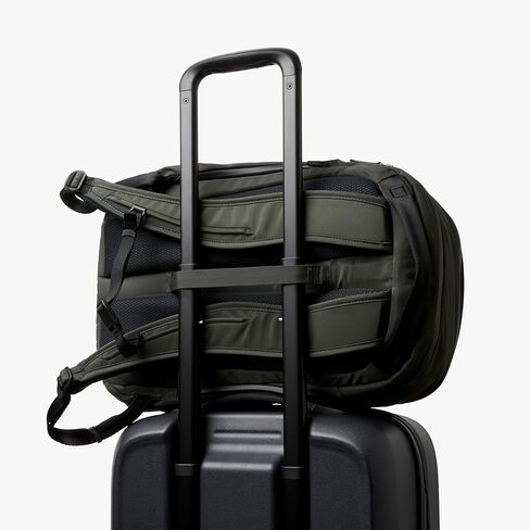 Bellroy Transit Workpack Pro (22L work bag/commuter backpack, fits 16" laptops; organization for travel and commutes) - Black in Kuwait