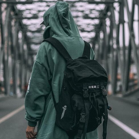 حقيبة ظهر للكمبيوتر المحمول للسفر Techwear Streetwear مضادة للسرقة، حقيبة نهارية رفيعة، حقيبة كمبيوتر متينة وتناسب الكمبيوتر المحمول مقاس 15 بوصة (أسود) in Saudi Arabia