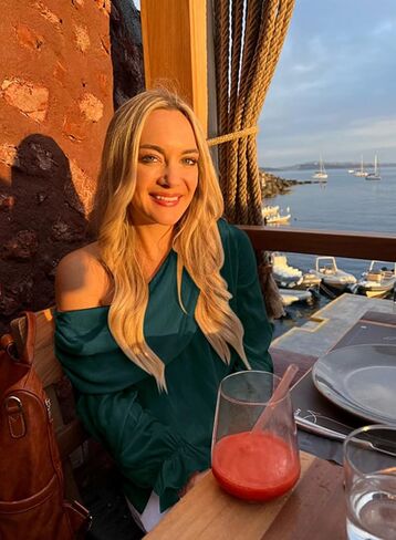 DOROSE قمصان نسائية بدون أكتاف مكشكشة وأكمام طويلة وقمصان كاجوال فضفاضة in Kuwait