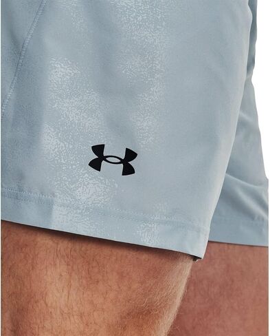 شورت رجالي من Under Armour منسوج مقاس 8 بوصة فضفاض مقاس متوسط in Kuwait