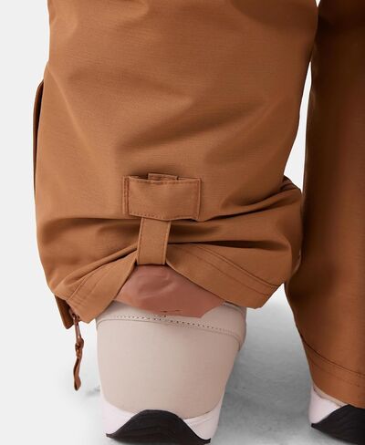 ملابس Roxy النسائية ذات المقاس النحيف Rideout Snow Bib - مقاومة للماء 15 كيلو، معزولة، درزات مبطنة بالكامل in Kuwait
