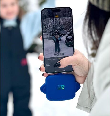 شاحن محمول Universe 3 في 1 - 3300 مللي أمبير، شحن سريع عالي السرعة 2.4 أمبير متوافق مع iPhone وAndroid Lightning، النوع C، Micro-USB يشحن 3 أجهزة في وقت واحد - RC33 مشحون مسبقًا in Kuwait