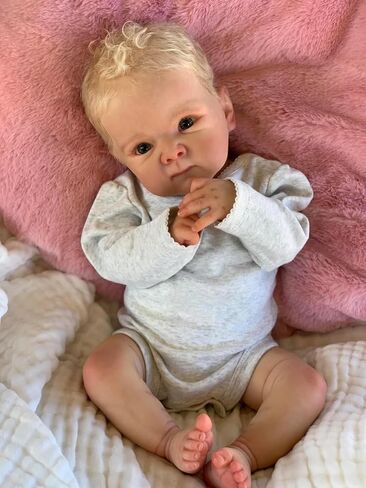 Zero Pam Lifelike Reborn Baby Dolls Girl 18 inch Realistic Reborn Dolls Soft Silicone Full Body Anatomically Correct Baby Doll with Real Hair Real Life Preemie Baby Dolls with Accessories in Kuwait