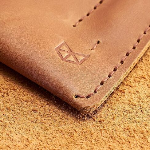 حافظة كمبيوتر لوحي Capra Leather 2 reMarkable للرجال، حافظة للقارئ الإلكتروني باللون البني الفاتح، غلاف ورقي رقمي مصنوع يدويًا بالحبر الإلكتروني، حامل قلم تحديد واقي. هدايا رجالي in Kuwait