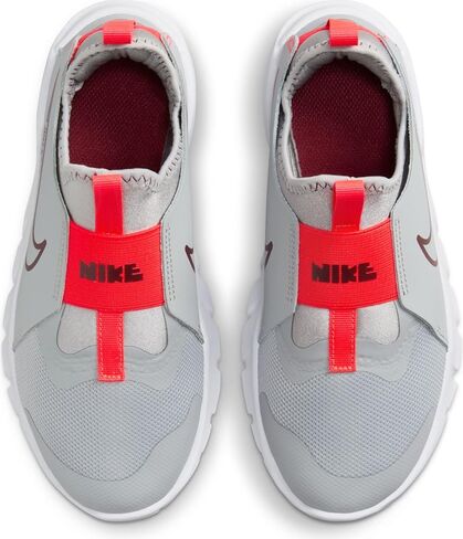Nike Flex Runner 2 (Big Kid) in Saudi Arabia