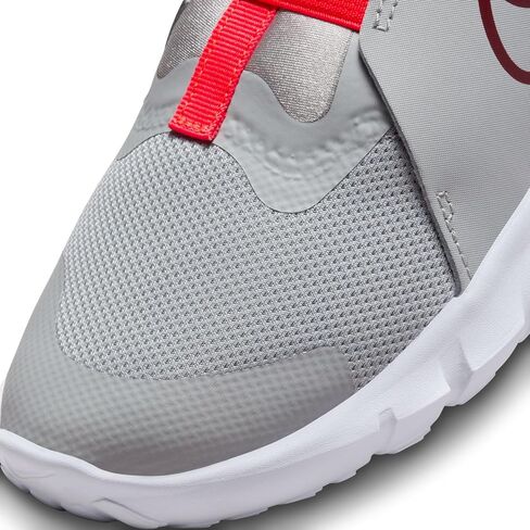 Nike Flex Runner 2 (Big Kid) in Saudi Arabia