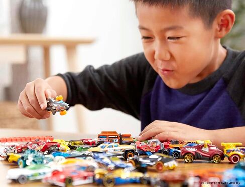 Hot Wheels City Toy Car Track Set, Ultimate T-Rex Transporter, Dinosaur Hauler for 20+ Vehicles, Semi Transforms into Dino with Lights & Sounds in Saudi Arabia