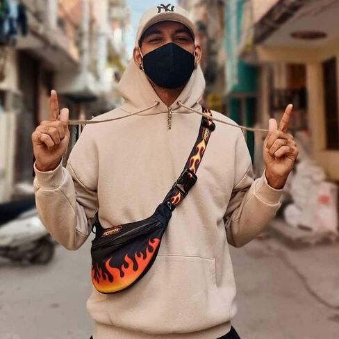 Crossbody Fanny Pack for Men Women - حقيبة محيطية أنيقة وخفيفة الوزن مقاومة للمياه - حقيبة حزام بوم الورك للسفر في الهواء الطلق المشي على الجري على ركوب الدراجات التمرين in Kuwait