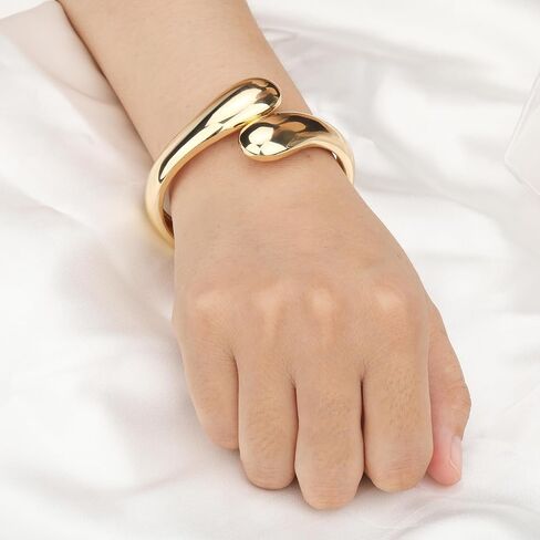 14K Gold Chunky Bangle Bracelet for Women Gold Plated Round Wrist Hinged Cuff Open Wide Bracelet Women Jewelry Gift in Saudi Arabia
