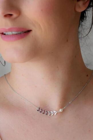 Pearls Back Chain Necklace Bridal Wedding Backdrop Body Jewelry for Women Summer Body Chain Necklace Shoulder Back Chain (Gold 2) in Saudi Arabia