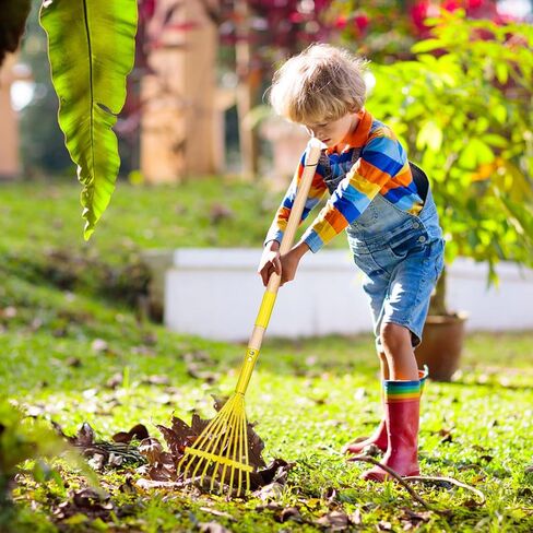 مجموعة أدوات حديقة للأطفال مكونة من قطعتين، مكابس حديقة صغيرة بحجم الطفل وحديقة للأوراق، مكابس ألعاب البستنة الخشبية مع مقابض قابلة للفصل ألعاب خارجية هدية للأولاد والبنات in Kuwait