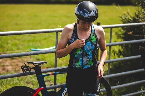 SLS3 Triathlon Suits Women - Olcyfeless Trisuit Women - Fxium FX Fabric ، Tri Suit Womens Triathlon Suit ، No Shelf Bra (Black/Sangria Camo ، X -Large) in Kuwait