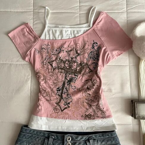 Emo Grunge Terts Women 2000s Graphic Baby Tees مزيفة من قطعتين قصيرتين in Kuwait