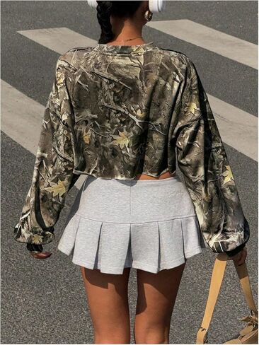 Women's Y2k Camo Print Crop Crewneck Sweatshirt Long Sleeve Drop Shoulder Vintage Pullover Tops in Saudi Arabia