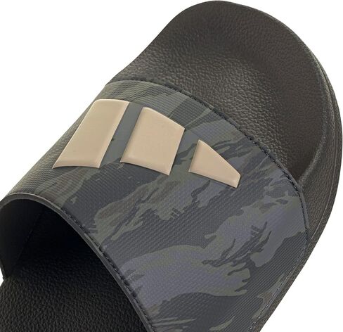 Adidas للجنسين Adilette Slide Slide Slide ، أبيض/أسود/أسود ، 11 رجلاً أمريكي in Kuwait