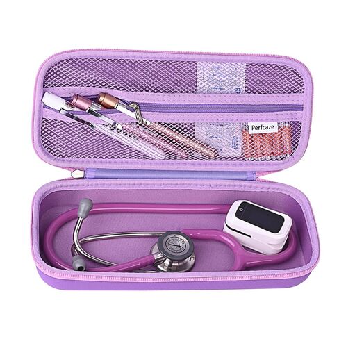 حالة سماعة الطبيب المحمولة متوافقة مع 3M Littmann Classic III ، II S.E خفيفة الوزن ، أمراض القلب ، MDF ، حالة السماعات الصلبة مع جيب الشبكة للملحقات المقص الطبي (الأرجواني) in Kuwait