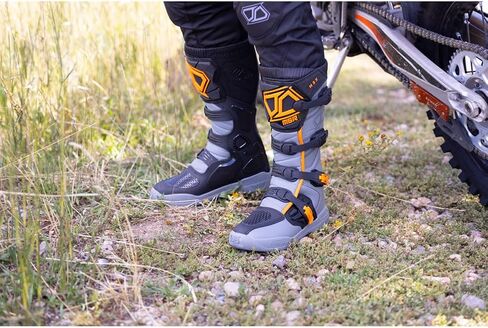 MSR Youth M3x Motocross Boots (4 ، أحمر/أبيض/أزرق) in Kuwait