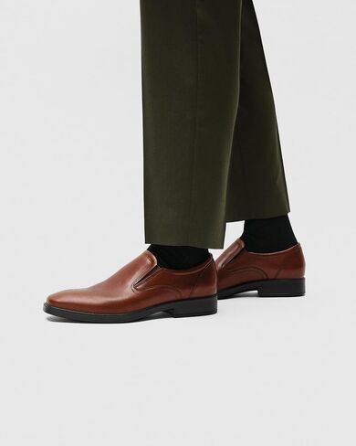 انزلاق إصبع القدم في ميلانو للرجال على Loafer in Kuwait