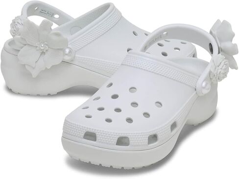 Crocs Classic Platform Clog ، Taupe ، 7 in Saudi Arabia
