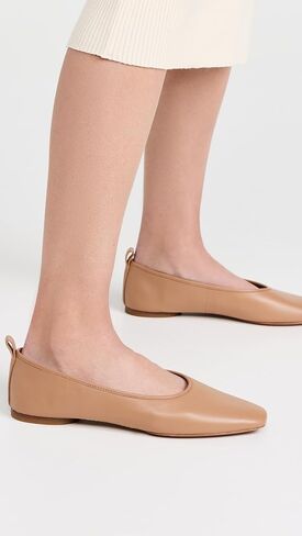 Vince Women's Vivian Classic Ballet Flat Black Leather 5.5 M in Saudi Arabia