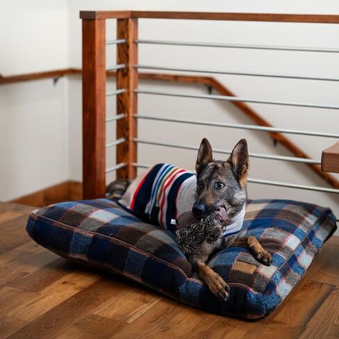 Pendleton Berber Napper Dog Bed - Wyeth Trail Oxford ، XL in Kuwait