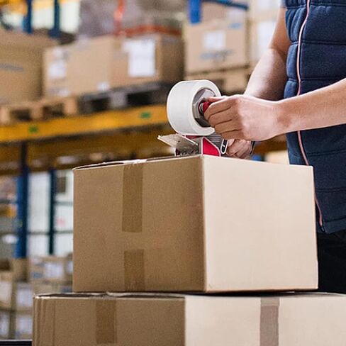 شريط تعبئة Toptoo 12 لفة مع موزعين، شريط تغليف شديد التحمل للشحن والتعبئة المتحركة، 1.88 بوصة × 60 ياردة، 60 ياردة لكل لفة، 720 ياردة إجمالية in Kuwait