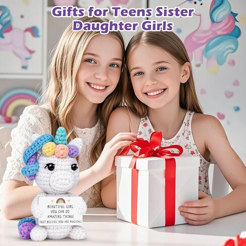 هدايا Crochet Unicorn مضحكة للنساء معلمات مدرب ، معلم ، صغير المصنوع يدويًا ، ديكور ديكور مع بطاقة رائعة ، عيد ميلاد لطيف التقاعد فيل أبيض تبادل عيد الميلاد. in Saudi Arabia