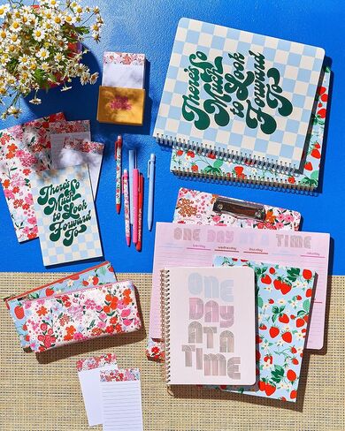 Ban.do Floral Rough Draft Proced Spiral Notebook ، 11 "× 9" مع جيوب و 160 صفحات جامعية تحكمها ، مما يجعلها تصل إلى ما أذهب إليه in Kuwait